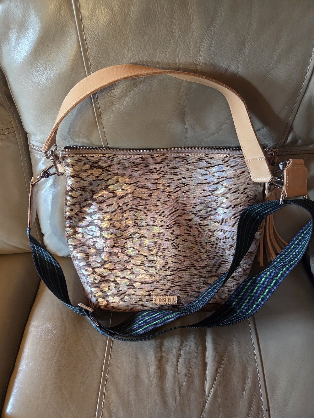 Consuela Iris HOBO NEW